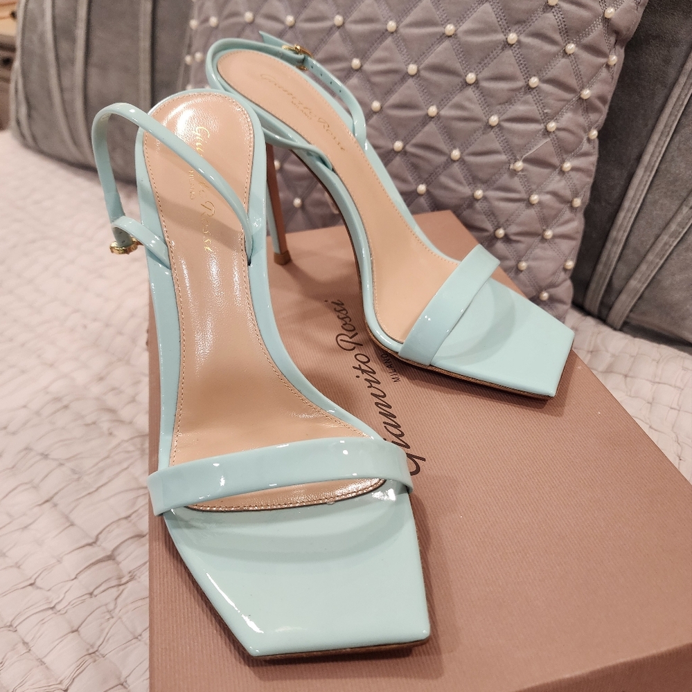 Gianvito Rossi Ribbon Stiletto Vernice Bora  heels size 38 1/2 (US 8.5) BNIB